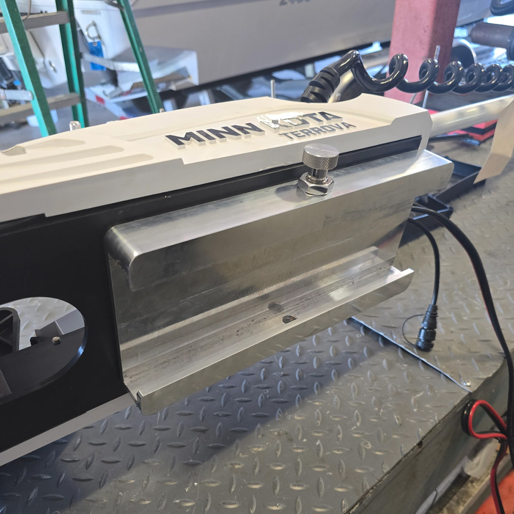 Image 3: Sea Swivel Troll Track Trolling Motor Mount