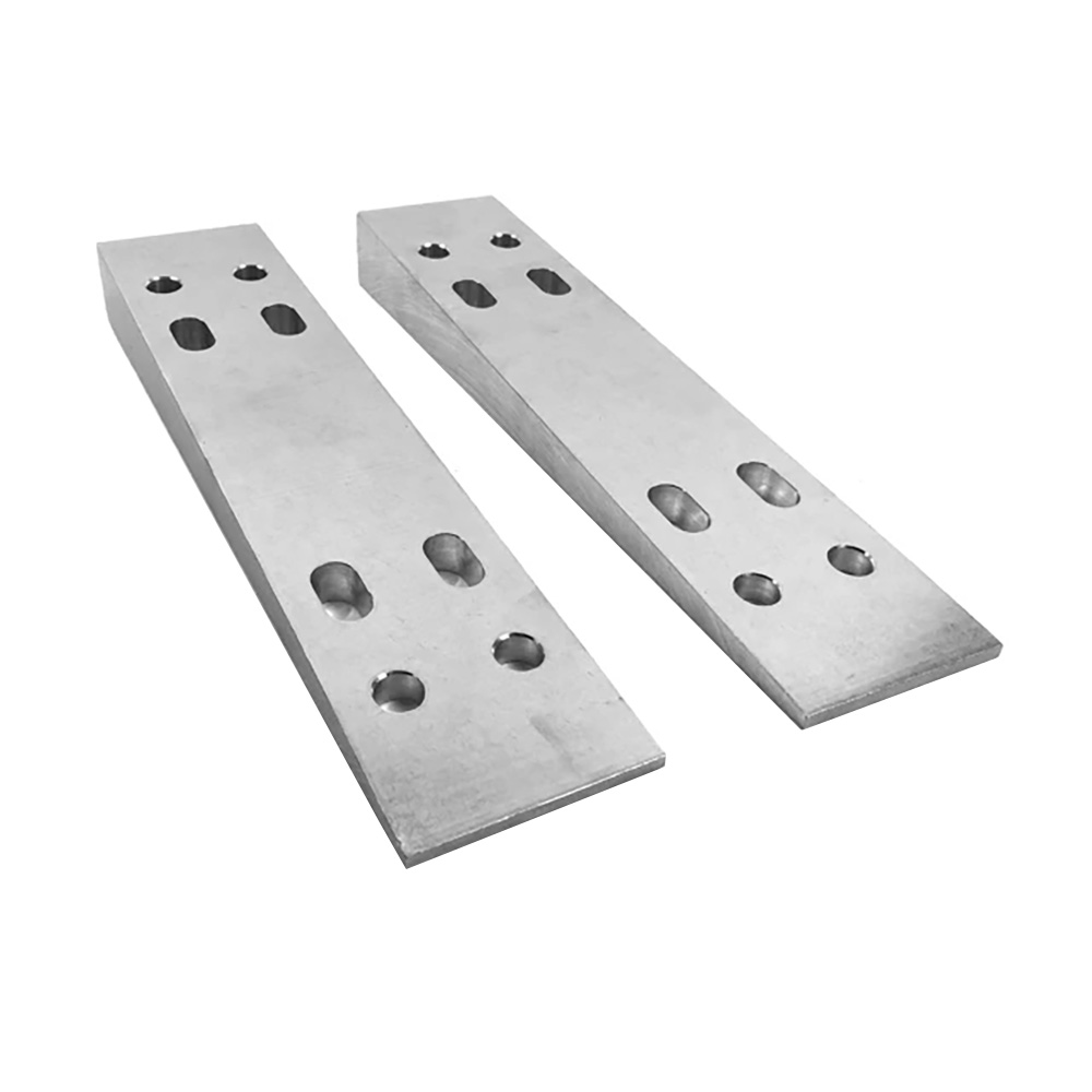 Image 1: Bob's Machine Reversible Transom Wedges 5 Degrees - Aluminum Finish
